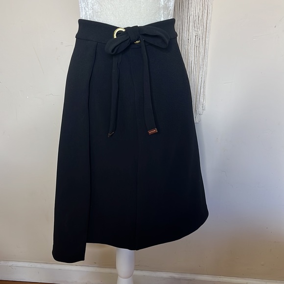 MICHAEL Michael Kors Dresses & Skirts - michael kors • tie front pull on skirt with front flap detail